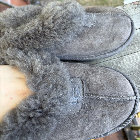 slippers - Picture 5 of 9